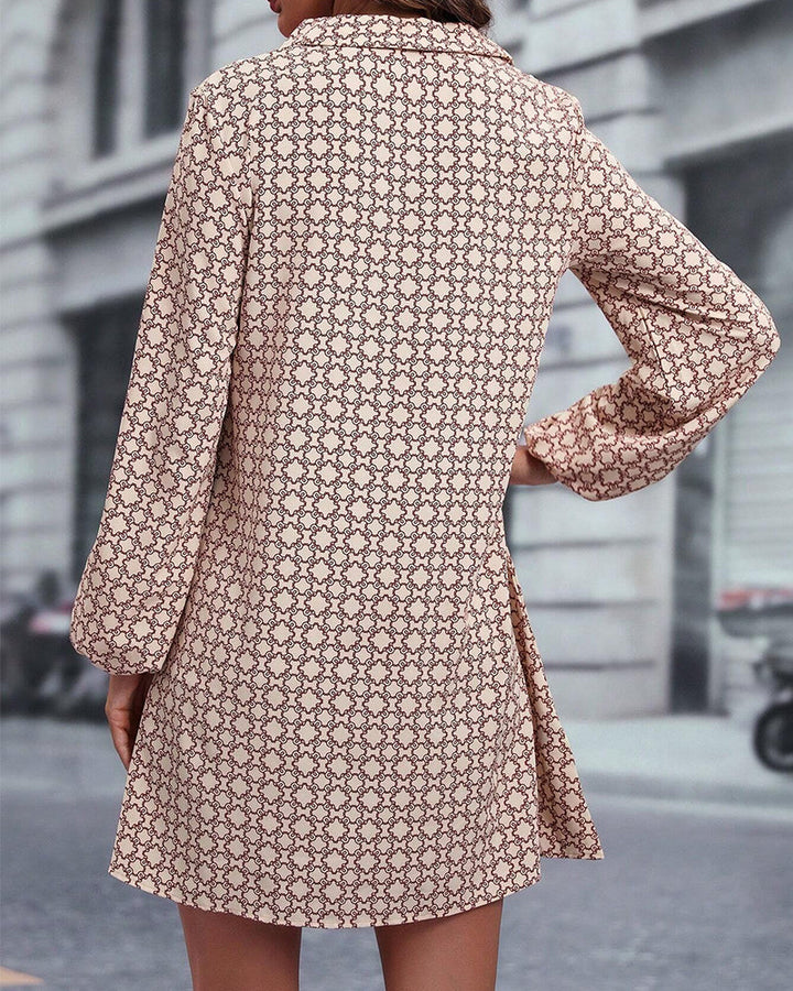 Robe imprimée à manches longues avec revers