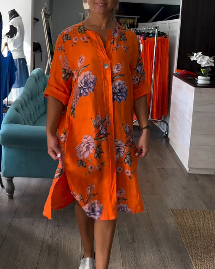 Robe avec boutons et col V imprimé