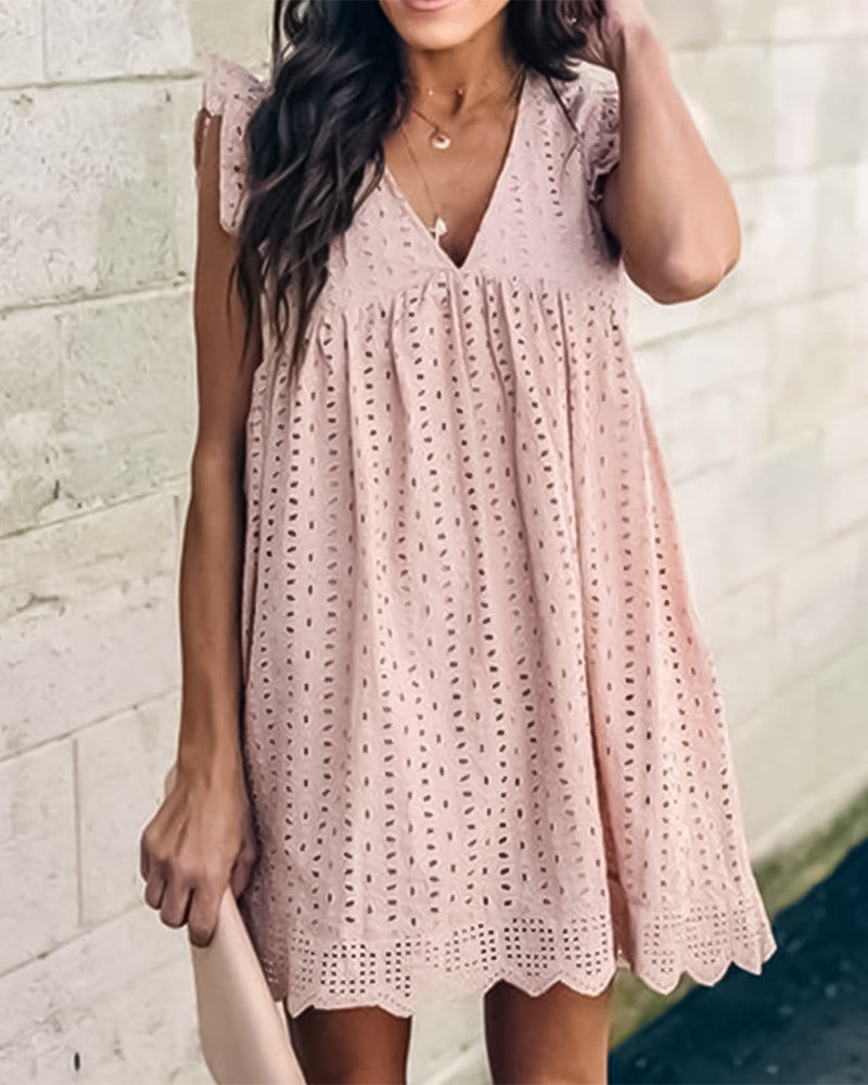 Robe en dentelle au-dessus du genou