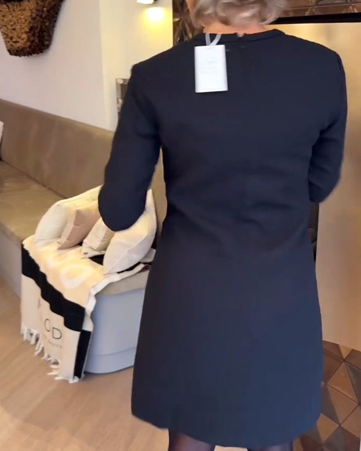 Robe Élégante Et Slim Dans Le Style