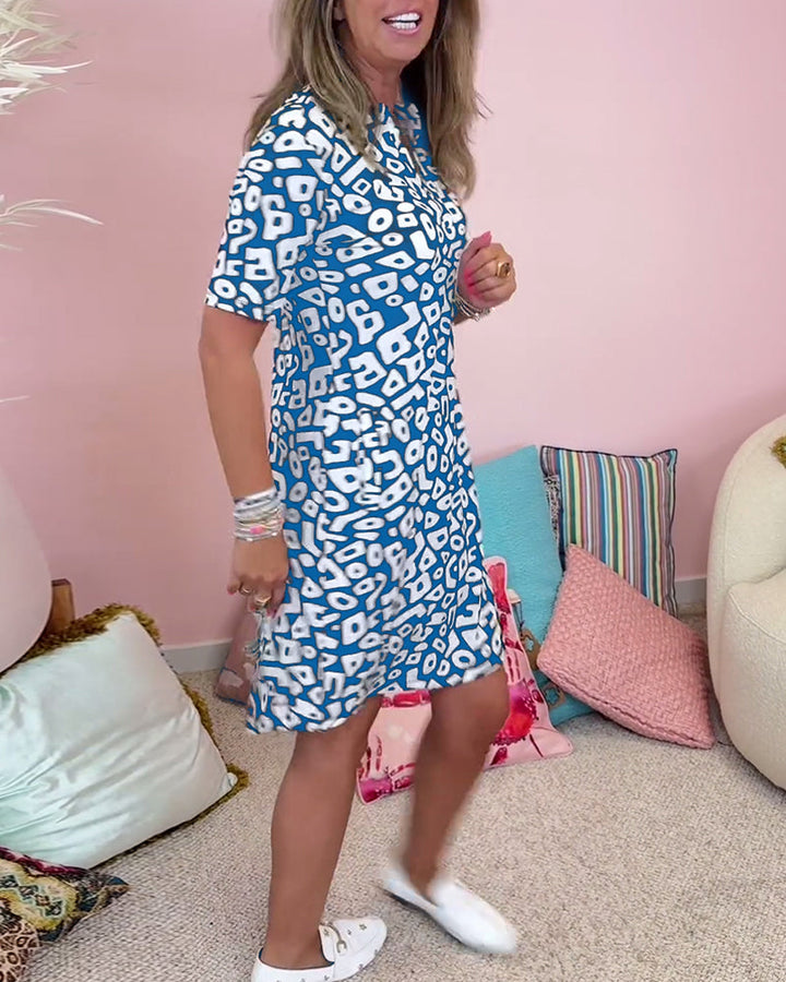 Robe décontractée à col en V et poche imprimée