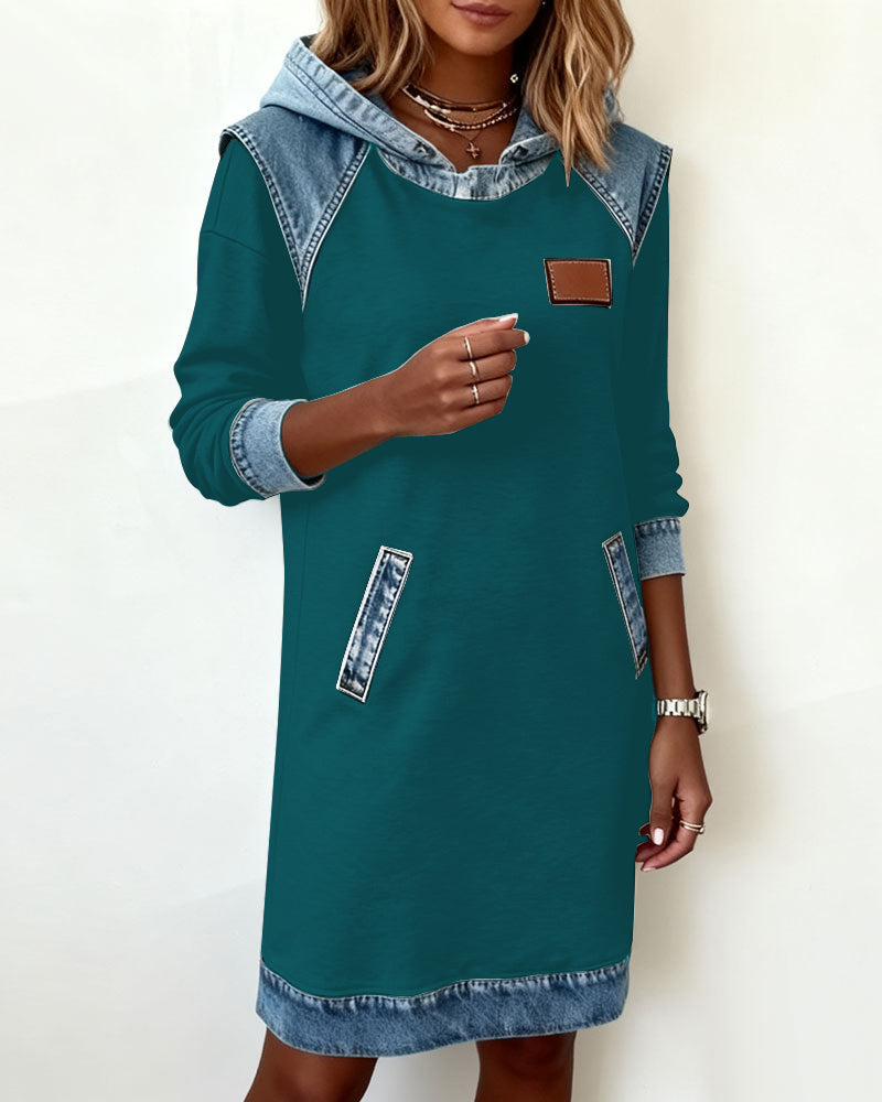 Robe À Capuche Avec Empiècements Contrastés