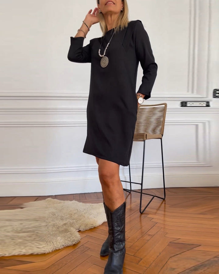 Robe droite élégante à manches longues