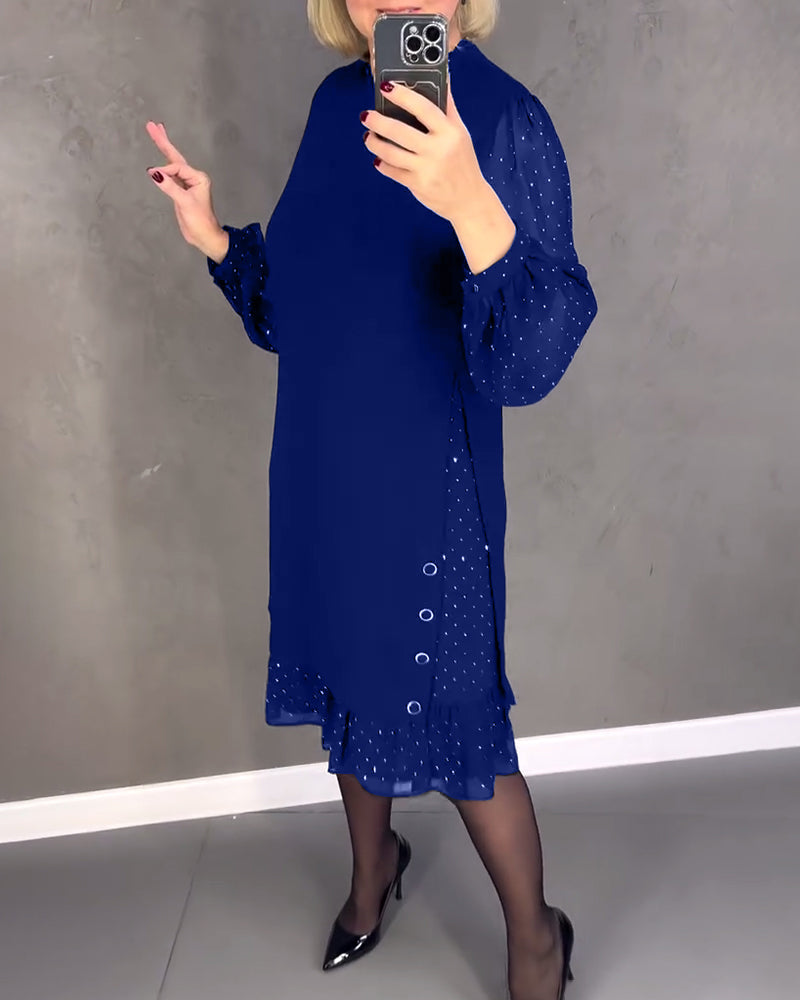 Robe élégante à pois et manches longues
