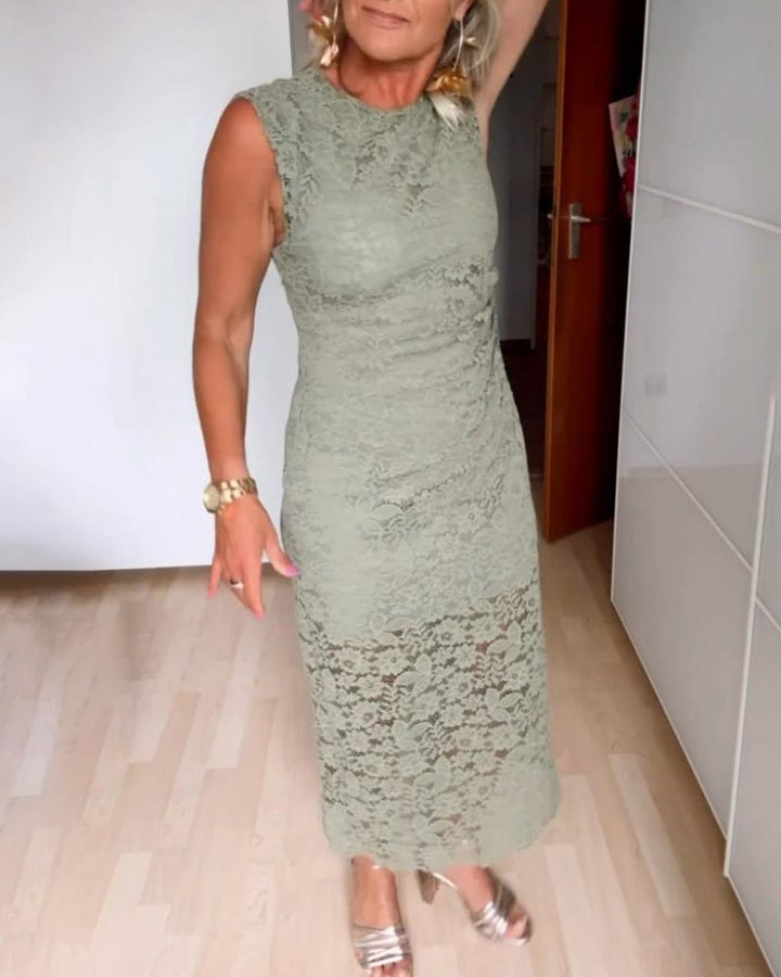 Robe fendue élégante sans manches en dentelle