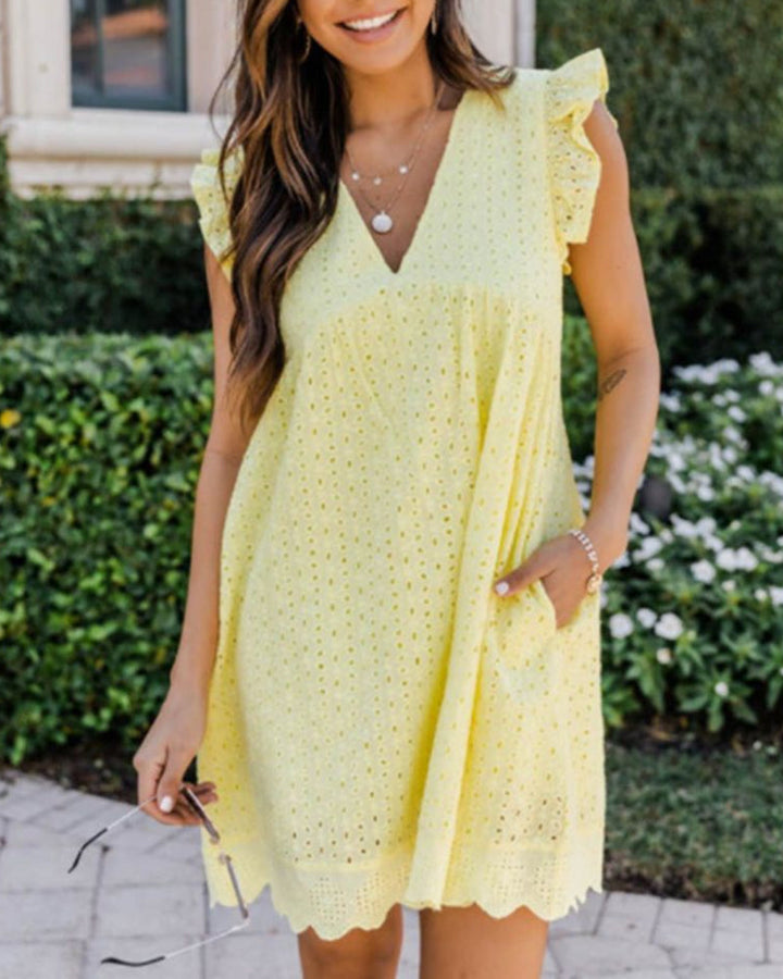 Robe en dentelle au-dessus du genou
