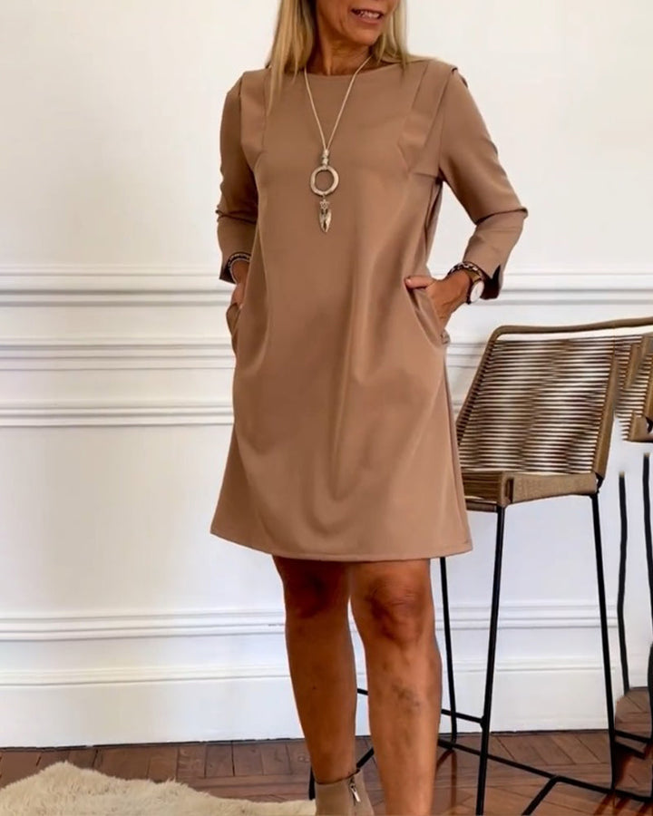 Robe droite élégante à manches longues