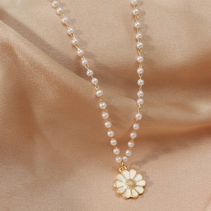 Lucie - Collier Pendentif Marguerite avec Perle