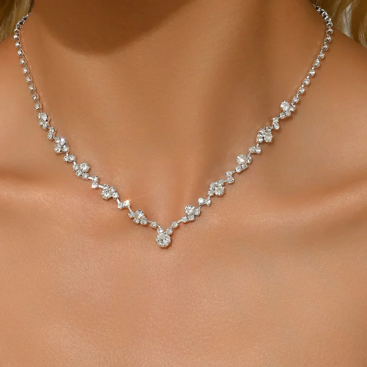 Iris - Collier de Mariage Élégant en Diamant