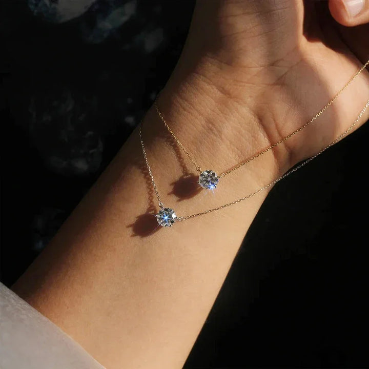 Blanche - Collier Solitaire Élégant en Cristal
