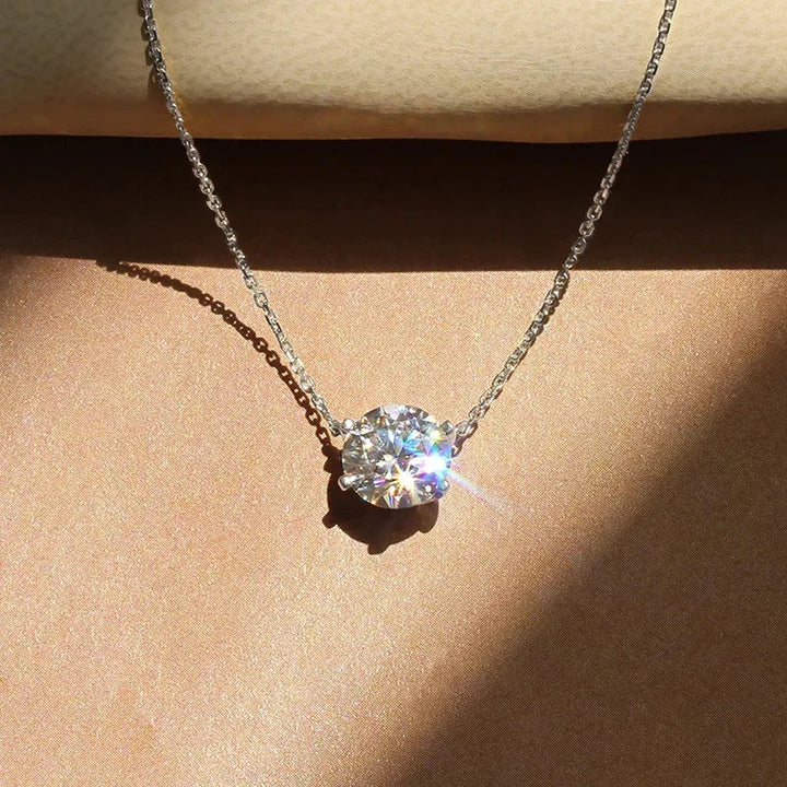Blanche - Collier Solitaire Élégant en Cristal
