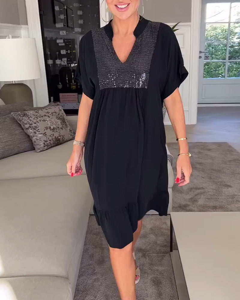 Robe ample plissée col V