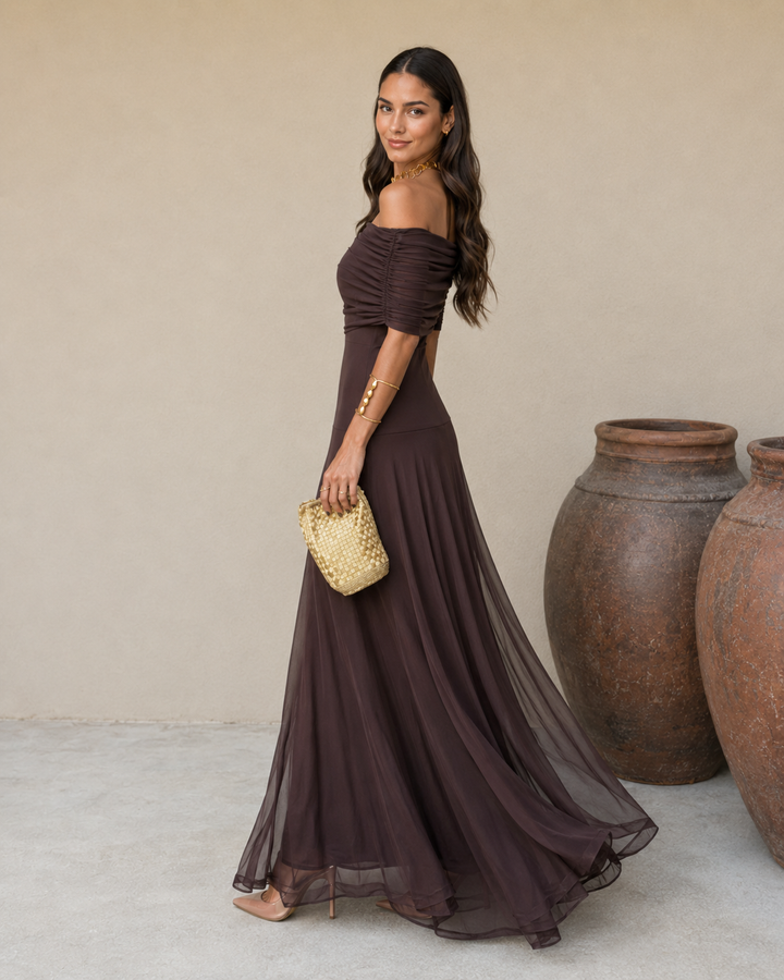 Robe Tolède de couleur marron