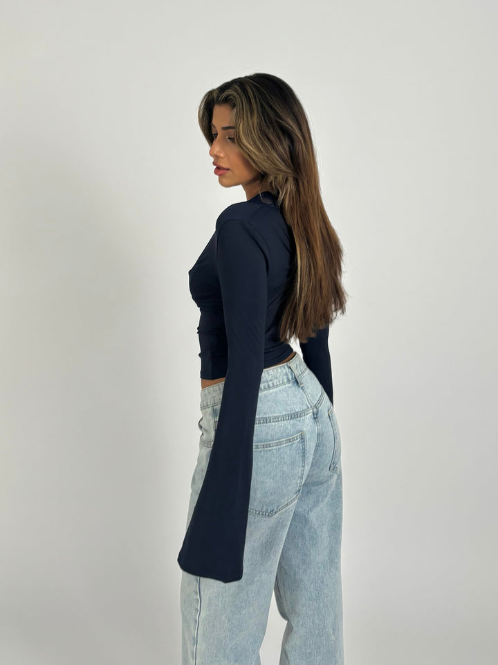 Delphine | NORDIQUE CHIC HAUT EN DENTELLE