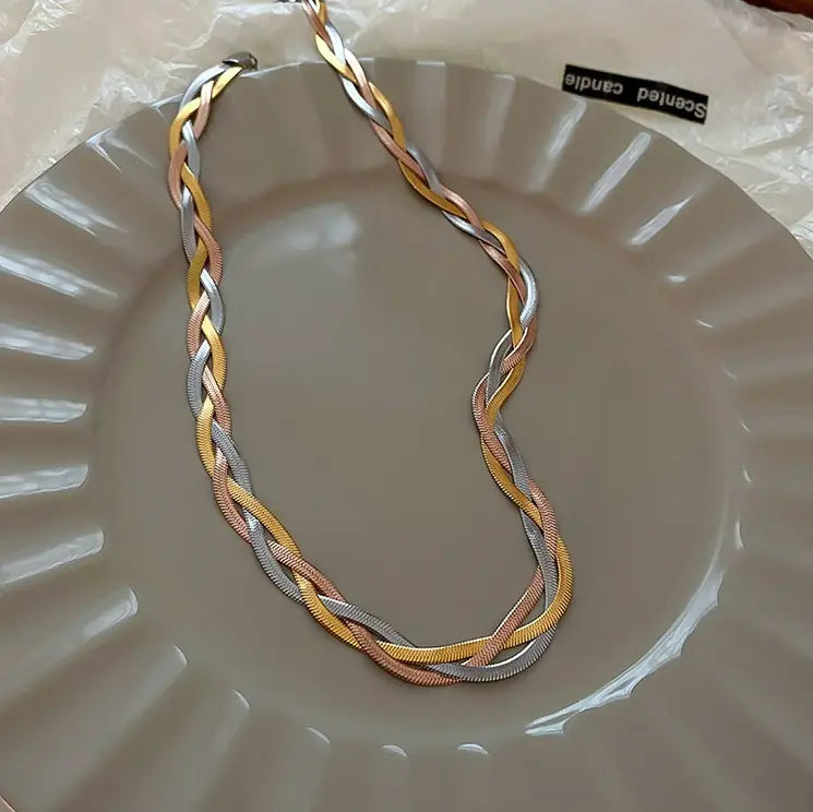 Manon - Collier Élégance Chic en Or et Argent
