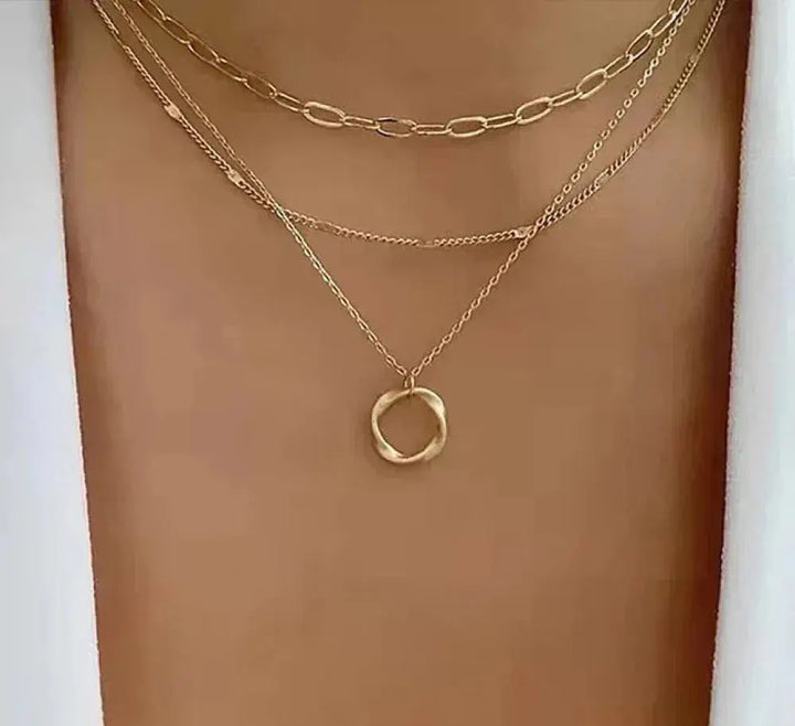 Violette - Collier Doré Superposé avec Pendentif